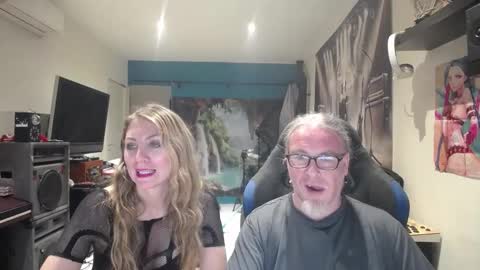 Giselle and Jay online show from 17, 10, 2025