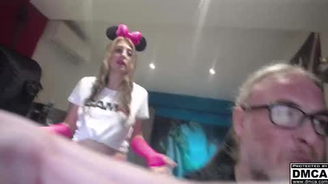 Giselle and Jay online show from 8, 11, 2025