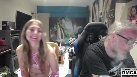 Giselle and Jay online show from 10, 11, 2025