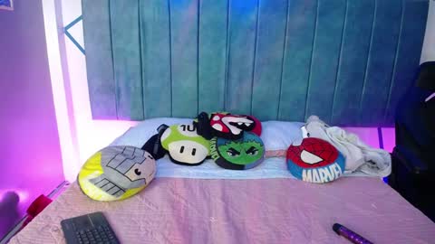 sasaloove online show from 3, 2, 2025