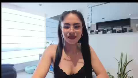 sasha_jonne online show from 23, 9, 2025