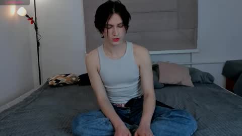 Sasha Vesmus online show from 5, 2, 2026