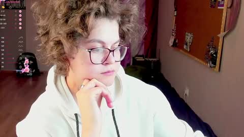 Snapshot of sashy_way chatting on 8, 12, 2024 .Alexandra online show from 8, 12, 2024