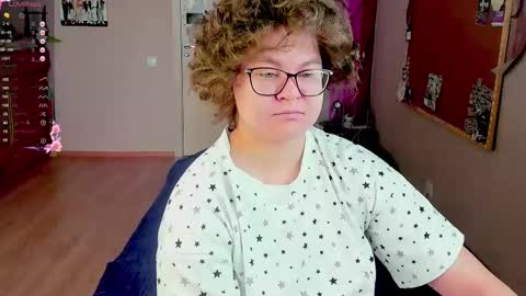 Snapshot of sashy_way chatting on 12, 2, 2025 .Alexandra online show from 12, 2, 2025