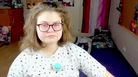 Snapshot of sashy_way chatting on 16, 12, 2025 .Alexandra online show from 16, 12, 2025