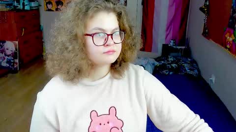 Snapshot of sashy_way chatting on 17, 12, 2025 .Alexandra online show from 17, 12, 2025