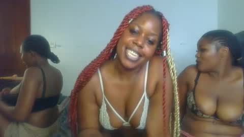 Snapshot of sassie_d chatting on 14, 12, 2025 sassie_d online show from 14, 12, 2025