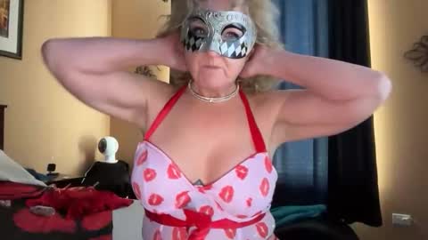 Snapshot of sassyhotwife00 chatting on 24, 3, 2026 sassyhotwife00 online show from 24, 3, 2026