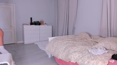 Ksenya online show from 12, 2, 2026