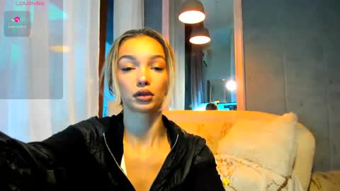 sassyt33n online show from 8, 10, 2025