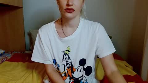 Snapshot of satinqueen90 chatting on 25, 11, 2025 Satinqueen90 online show from 25, 11, 2025