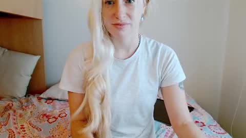 Snapshot of satinqueen90 chatting on 2, 12, 2025 Satinqueen90 online show from 2, 12, 2025