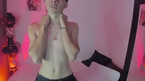 Snapshot of satosh_y chatting on 9, 1, 2025 satosh_y online show from 9, 1, 2025