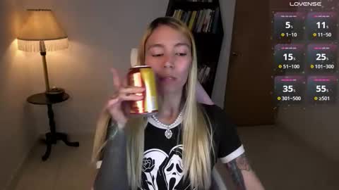 I AM JENN  online show from 29, 11, 2025