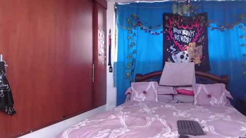 Snapshot of saucy_zaren chatting on 7, 3, 2025 Zaren online show from 7, 3, 2025