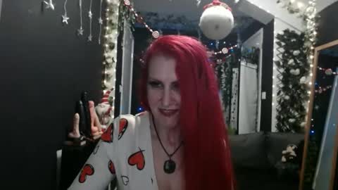 SaucySky online show from 20, 12, 2024