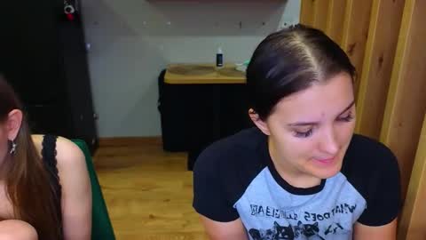 Snapshot of sav_anna chatting on 8, 11, 2025 LUNA and ANNA online show from 8, 11, 2025