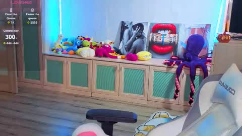 Ariel online show from 18, 11, 2025