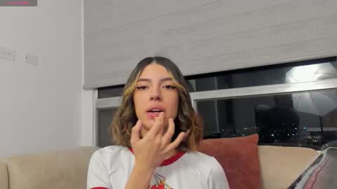 savagesweethearts online show from 20, 10, 2025