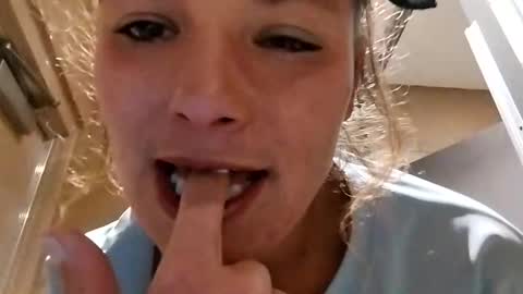 Snapshot of savannahjays chatting on 25, 11, 2025 savannahjays online show from 25, 11, 2025