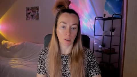 save the qween online show from 15, 12, 2025