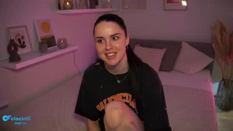 Snapshot of savvage_play chatting on 5, 2, 2025 Naomi online show from 5, 2, 2025