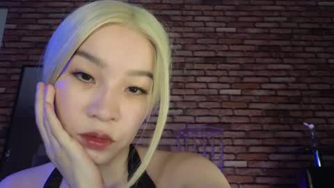 Snapshot of saya_lin chatting on 1, 11, 2025 Saya online show from 1, 11, 2025