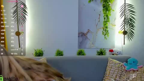 Kira  GMT 7 Mon Thu-Sun  0800am-0200pm  online show from 13, 9, 2025