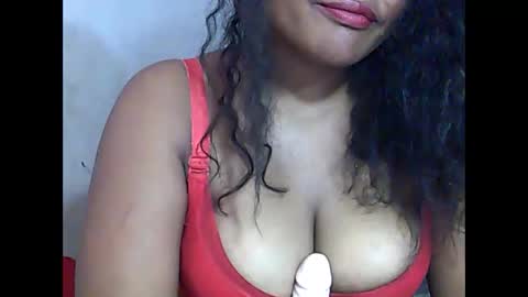 saylla1 online show from 13, 1, 2026