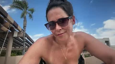 Good Girls Say Please...and Thank You online show from 26, 2, 2026