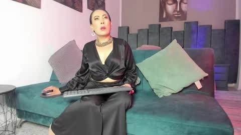 Scarleth online show from 8, 11, 2025