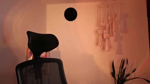 Venus online show from 20, 11, 2025