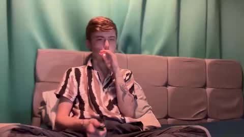 Snapshot of scallylad03 chatting on 19, 10, 2025 scallylad03 online show from 19, 10, 2025
