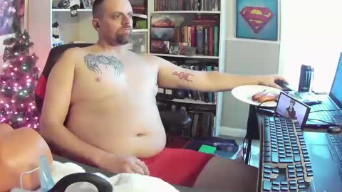 Snapshot of scarecrow2wm chatting on 6, 12, 2024 Kent Clark online show from 6, 12, 2024