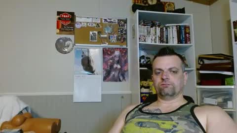 Snapshot of scarecrow2wm chatting on 10, 3, 2025 Kent Clark online show from 10, 3, 2025