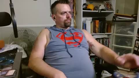 Snapshot of scarecrow2wm chatting on 29, 9, 2025 Kent Clark online show from 29, 9, 2025