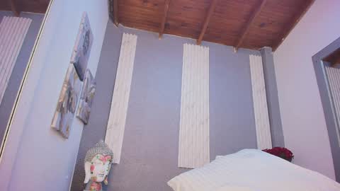 Scarleet  online show from 25, 12, 2024