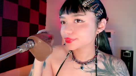 scarlet_gold online show from 12, 10, 2025