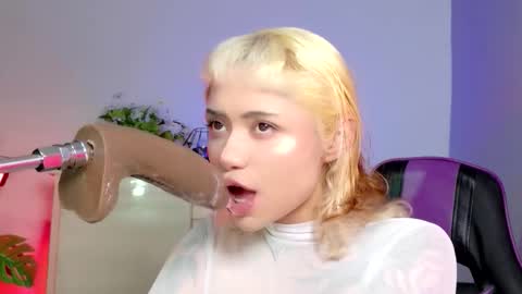 scarlet_gold online show from 9, 2, 2026