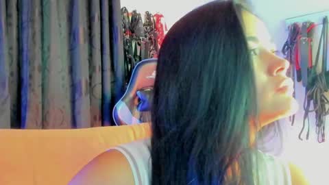 scarlet taylor kennedy online show from 26, 9, 2025