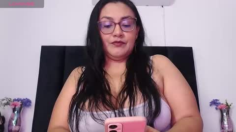 Scarlet Ray  online show from 14, 10, 2025