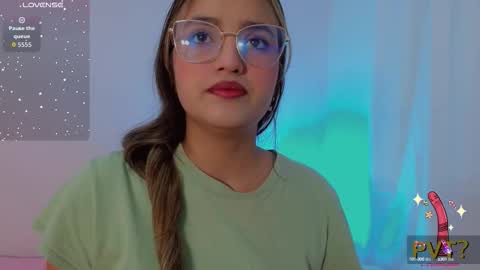 Snapshot of scarlet_rose__ chatting on 10, 9, 2025 Scarlet online show from 10, 9, 2025