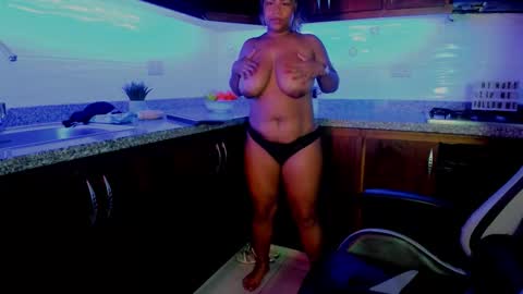 Scarlet online show from 5, 2, 2026