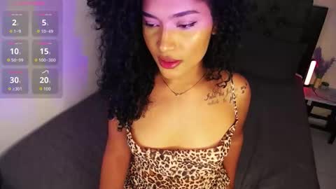 Scarlet Fox online show from 10, 9, 2025