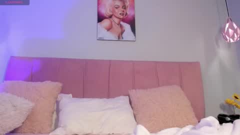 Scarlet  online show from 28, 2, 2026