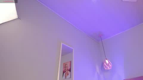 Scarlet  online show from 21, 3, 2026