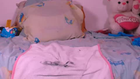 scarlethh hott online show from 1, 3, 2025