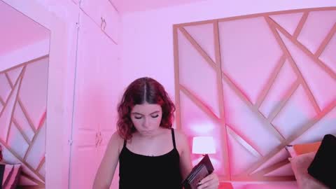 Scarlet online show from 14, 12, 2024