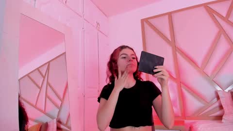 Scarlet online show from 20, 12, 2024
