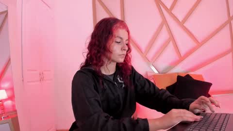 Scarlet online show from 7, 1, 2025